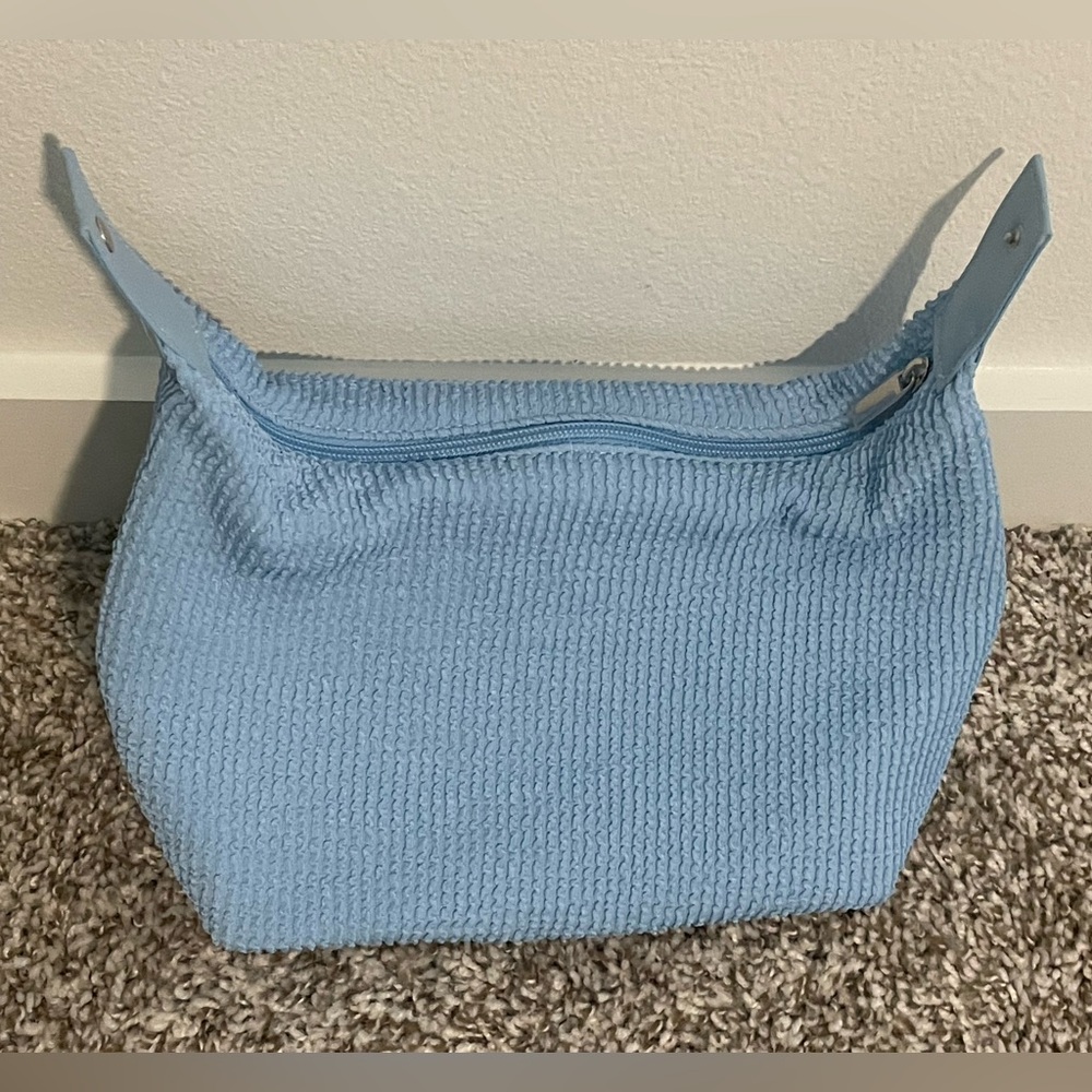 NEW- Kate Spade Blue Cosmetic Pag/Purse - Picture 4 of 7
